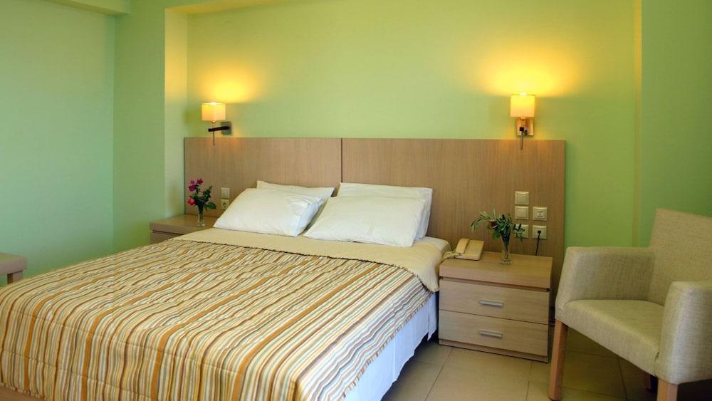Skiathos Club Hotel & Suites Vasilias  Dış mekan fotoğraf