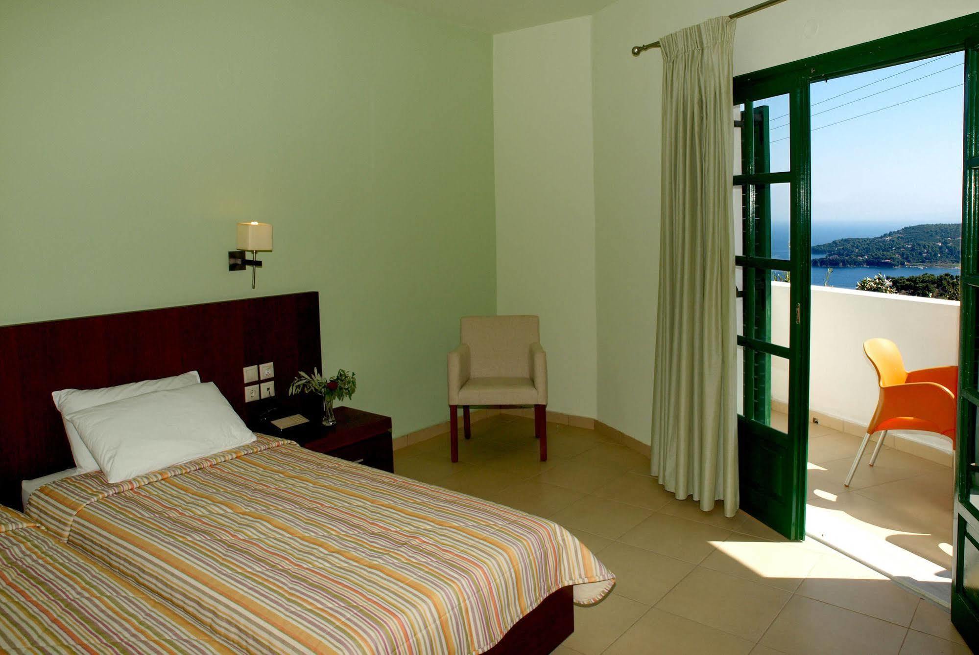Skiathos Club Hotel & Suites Vasilias  Dış mekan fotoğraf