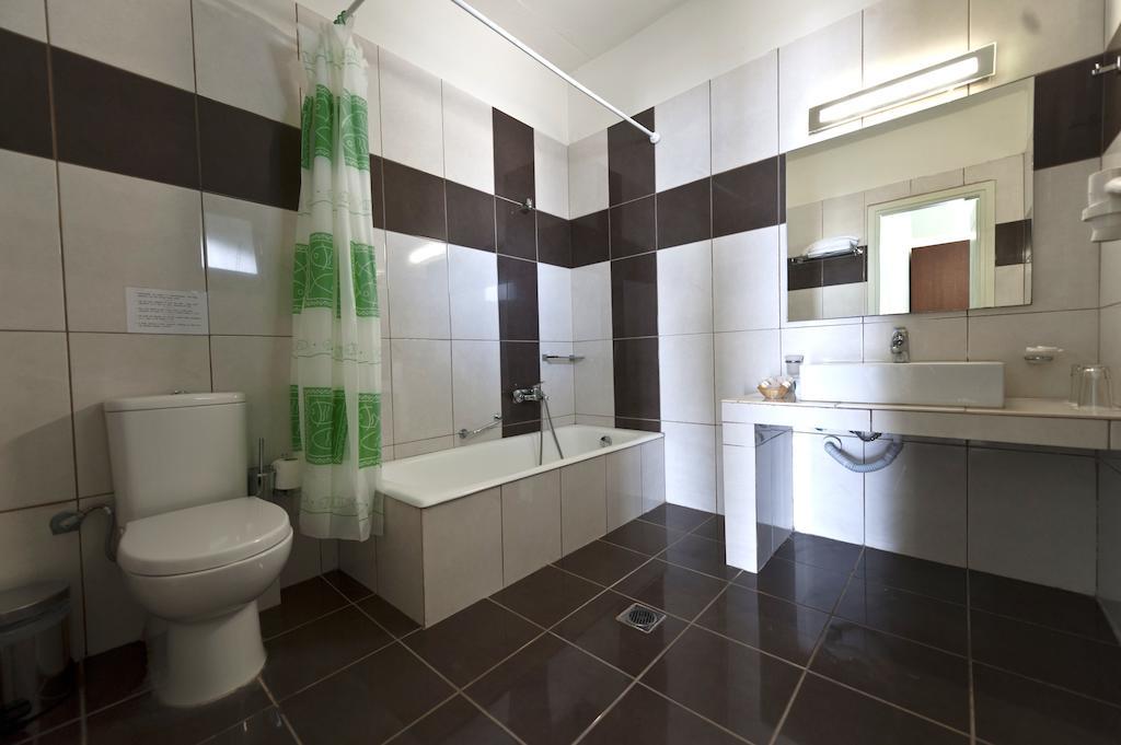 Skiathos Club Hotel & Suites Vasilias  Dış mekan fotoğraf